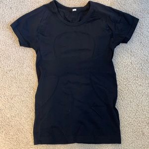 black lululemon swiftly tech size 2